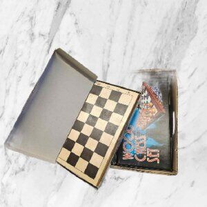 Chess Set Beginner's Plastic Pieces SALE NIB